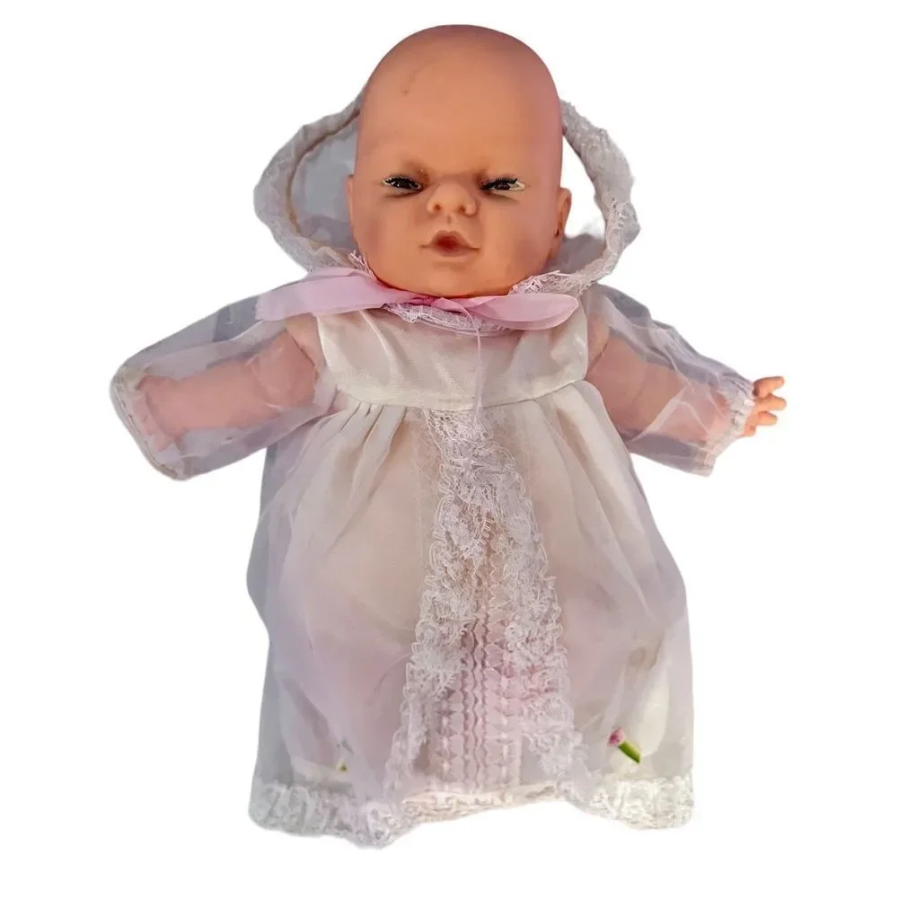 HAUNTED Vtg 1960s Uneeda Purty Doll Christening Gown Creepy Haunted House Prop
